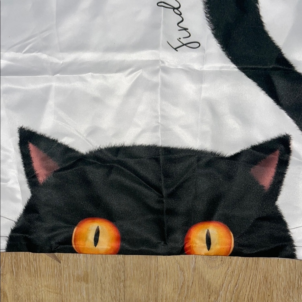 Black Cat Design Pillowcase - Picture 3 of 6